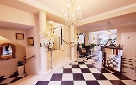 Hotel Livadic